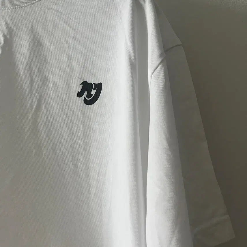 [BUNJANG] NewJeans Hiroshi Fujiwara Collaboration T-shirt / 뉴진스 후지와라 히로시 콜라보 티셔츠
