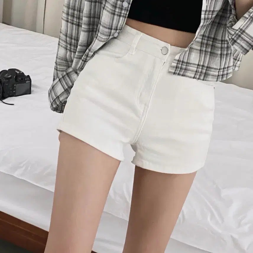 [BUNJANG] Cream Cheese Market High-Waist Span Shorts / 에이블리 크림치즈마켓 스판 하이웨스트 숏팬츠