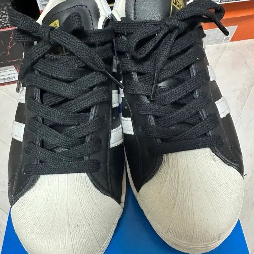 [BUNJANG] Adidas Superstar Core Black Sneakers / 아디다스 슈퍼스타 코어 블랙