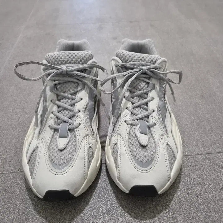 [BUNJANG] Adidas Yeezy Boost 700 Static Sneakers / 아디다스 이지부스트700 스태틱 290mm