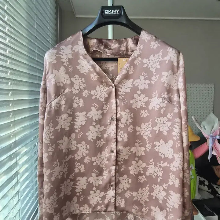 [BUNJANG] Brown Floral Silk Blouse / 택채새제품) 브라운 플로럴 실크 블라우스 55,66