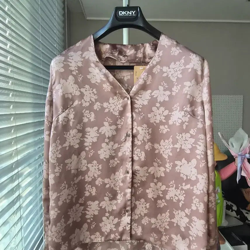 [BUNJANG] Brown Floral Silk Blouse / 택채새제품) 브라운 플로럴 실크 블라우스 55,66