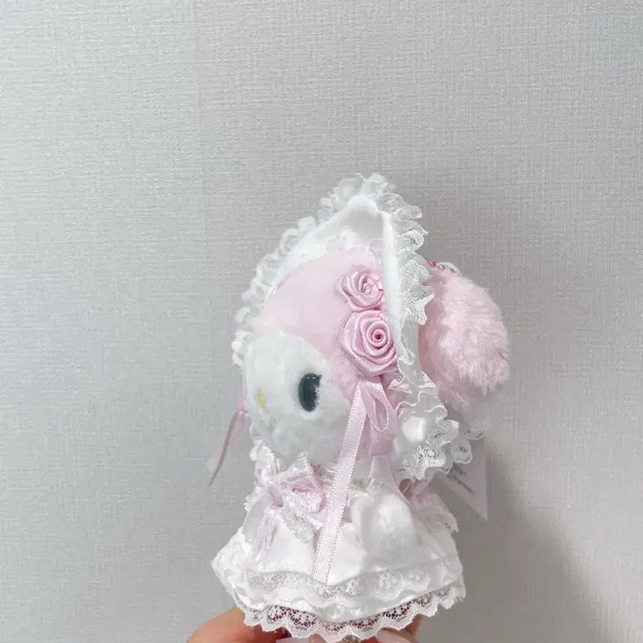 [BUNJANG] Sanrio My Melody White Frill Wedding Mascot Keyring / 산리오 화이트프릴 웨딩 마이멜로디 마스코트 인형 키링