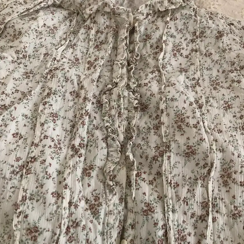 [BUNJANG] MaybeBaby Cotton Flower Blouse / 메이비베이비 코튼 플라워 블라우스