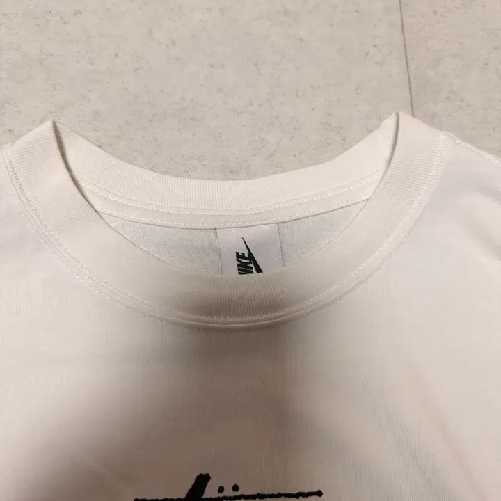 [BUNJANG] Stussy Nike T-shirt (White) - Size L / 스투시 나이키 반팔 라지
