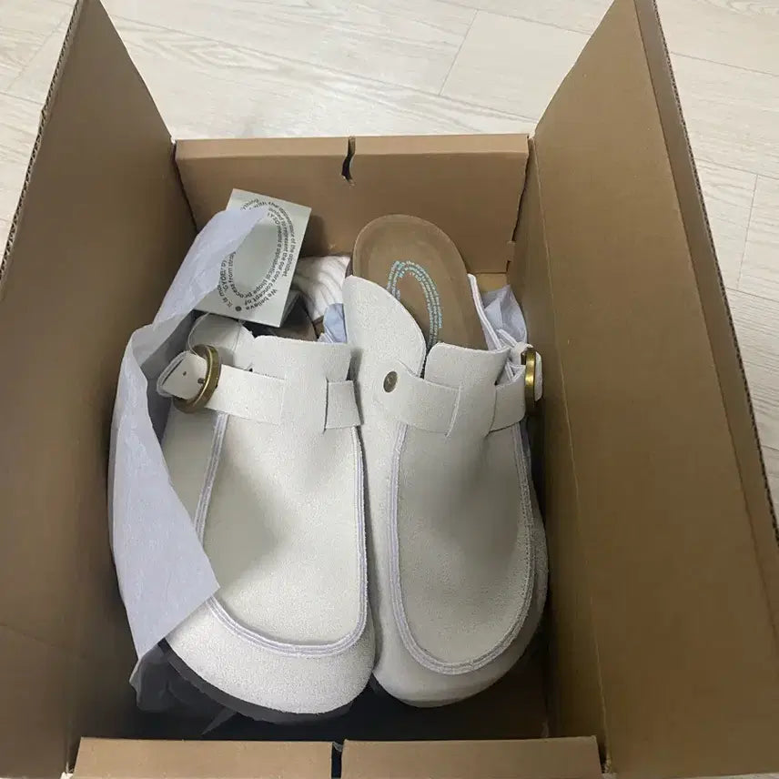 [SOLD OUT] 이소 슬리퍼 270