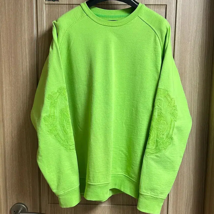 [BUNJANG] Songzio Homme Embroidered Artwork Sweatshirt (Size 100) / 송지오옴므 자수 아트워크 맨투맨 [ 100 ]