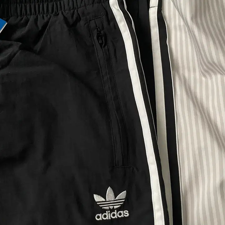 [BUNJANG] Adidas Woven Track Pants / 아디다스 우븐 트랙팬츠 판매합니다