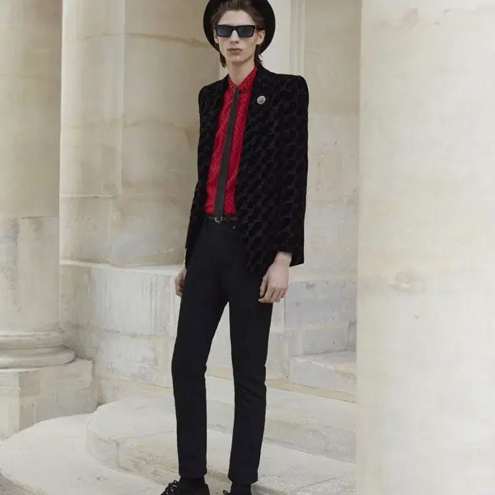 [BUNJANG] Saint Laurent 21AW Red Dot Silk Shirt (Worn by BTS Jin) / [BTS 진님 착용] 생로랑 21AW 레드 도트 실크 셔츠