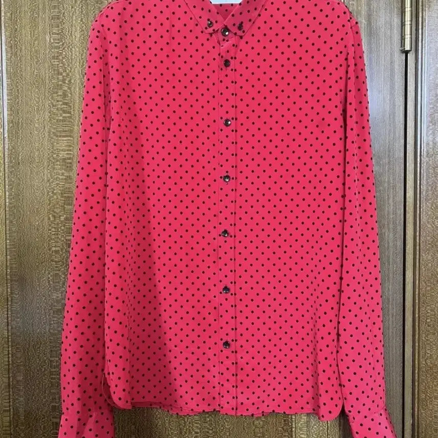 [BUNJANG] Saint Laurent 21AW Red Dot Silk Shirt (Worn by BTS Jin) / [BTS 진님 착용] 생로랑 21AW 레드 도트 실크 셔츠