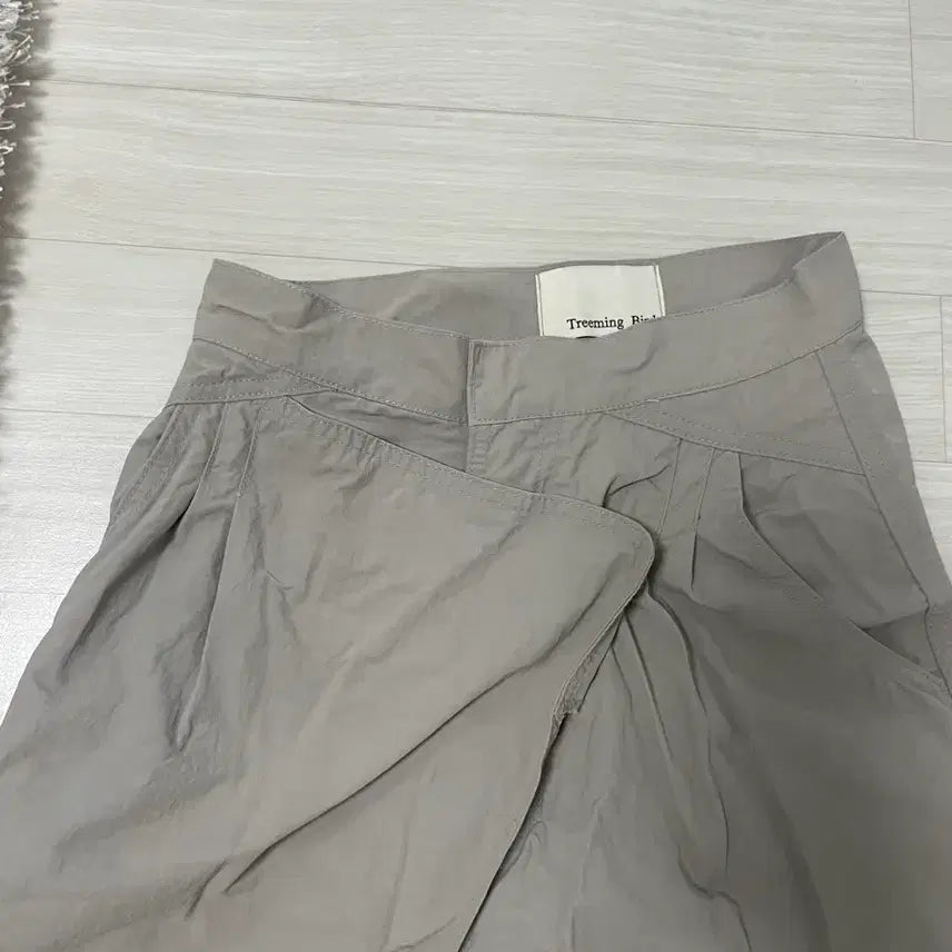 [BUNJANG] Triming Bird Oblique Wrap Pants / 트리밍버드 오블리크 랩 팬츠