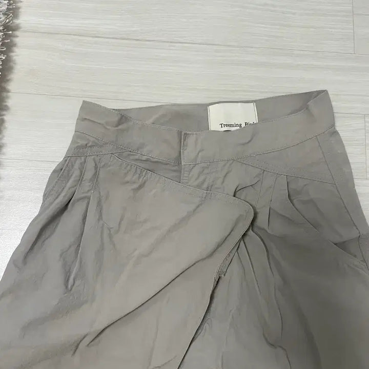 [BUNJANG] Triming Bird Oblique Wrap Pants / 트리밍버드 오블리크 랩 팬츠
