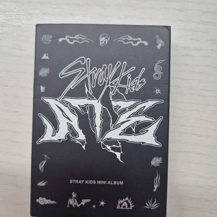 [BUNJANG] Stray Kids ATE Mini Album / 스트레이키즈 ATE 미니앨범