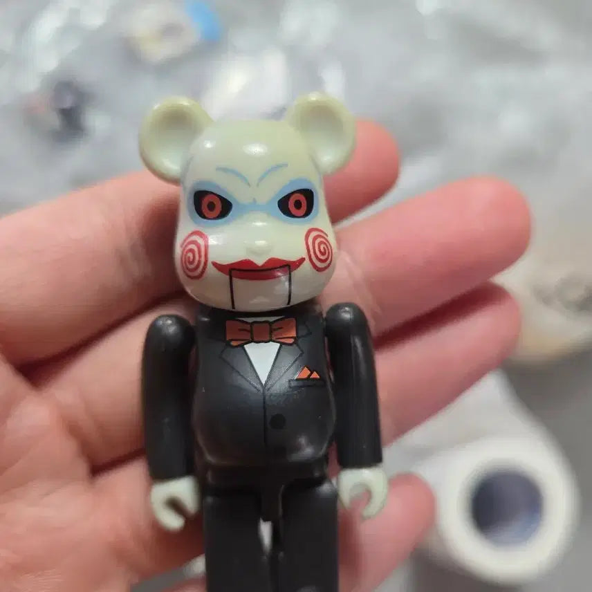 [BUNJANG] Bearbrick Saw Figure / 베어브릭 12탄 쏘우 변색 개봉 노카드 팝니다