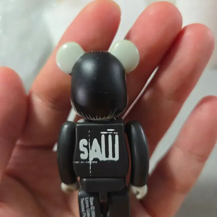 [BUNJANG] Bearbrick Saw Figure / 베어브릭 12탄 쏘우 변색 개봉 노카드 팝니다