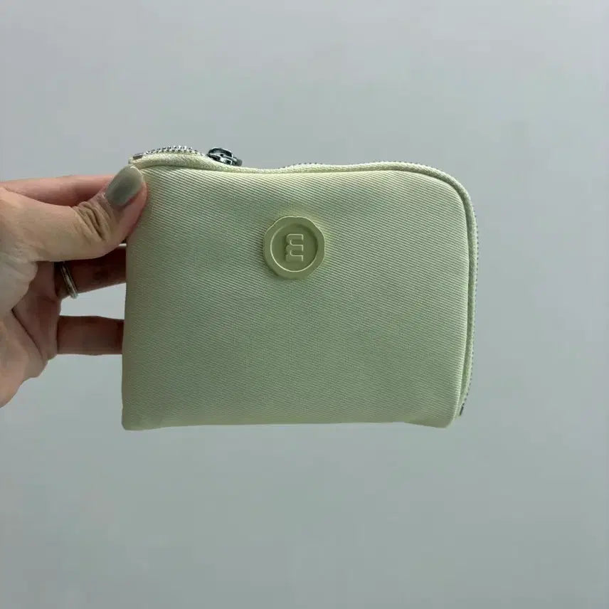 [BUNJANG] Minuit Muse Chloma Micro Butter Crossbody Bag / 미닛뮤트 클로마이크로 버터