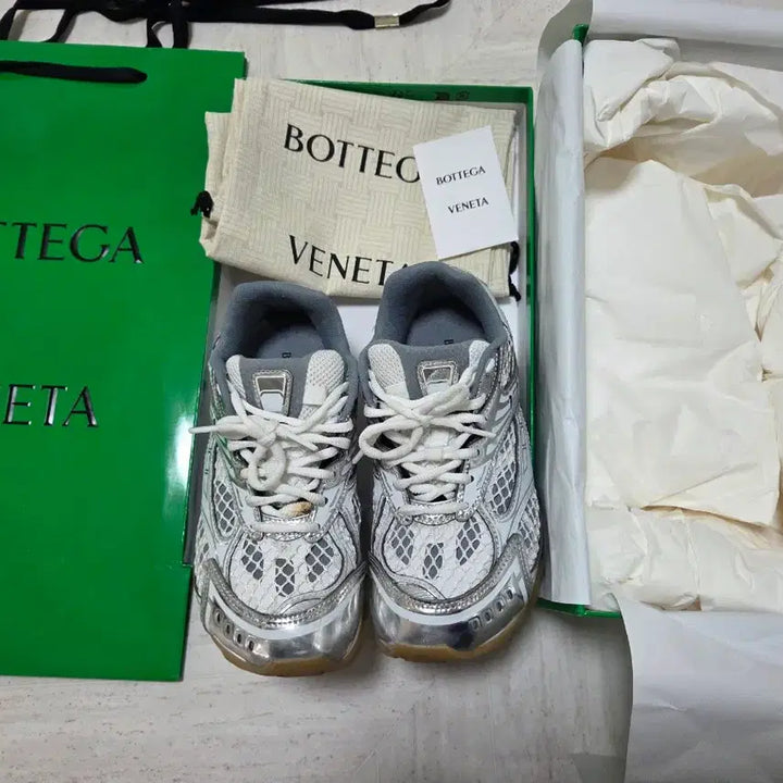 [BUNJANG] Bottega Veneta Orbit Silver White Sneakers / 보테가베네타 오르빗 실버 화이트 230