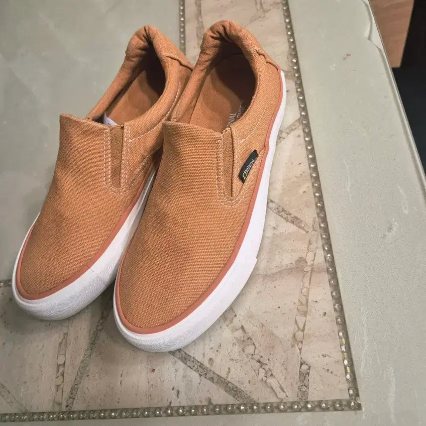 [SOLD OUT] 내셔널지오그래픽 아동 슬립온 오렌지색 세탁완료