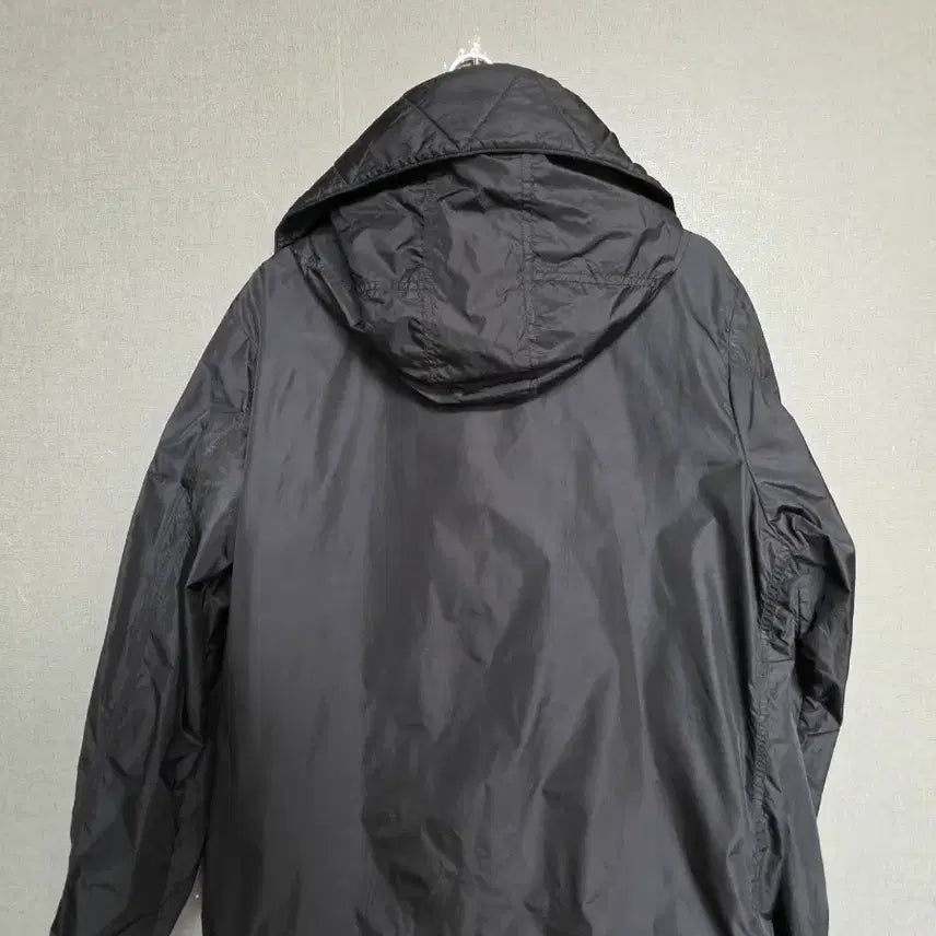 [BUNJANG] Moncler Black Hooded Windbreaker Jacket / 몽클레어 블랙 후드 바람막이 자켓