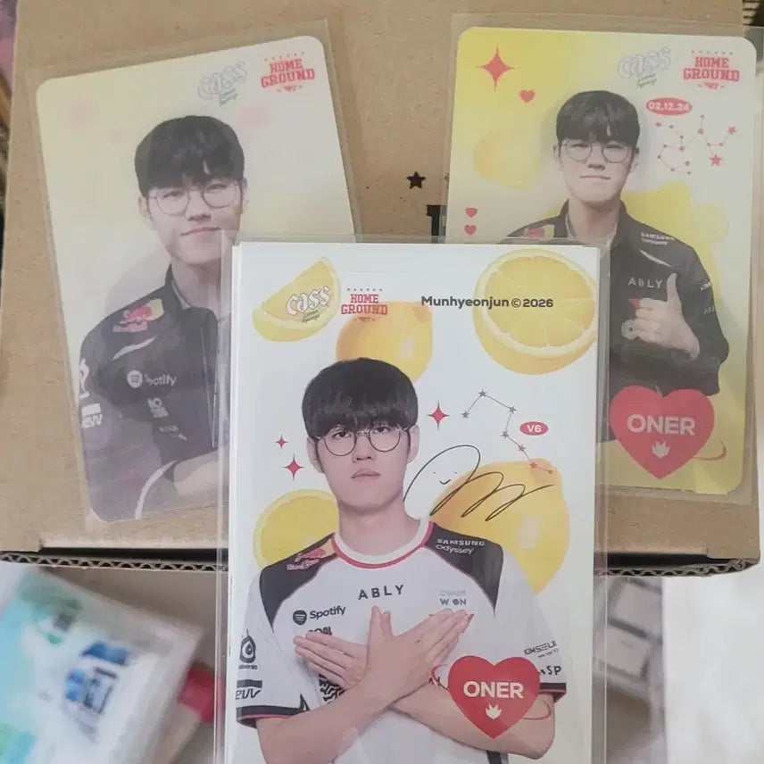 [BUNJANG] T1 CAS Owner Full Set (Cup, Lenticular, Sticker) - 2 Sets Available / 티원 카스 오너 풀세트 (컵,렌티큘러,스티커) 총 2세트나 있어요!