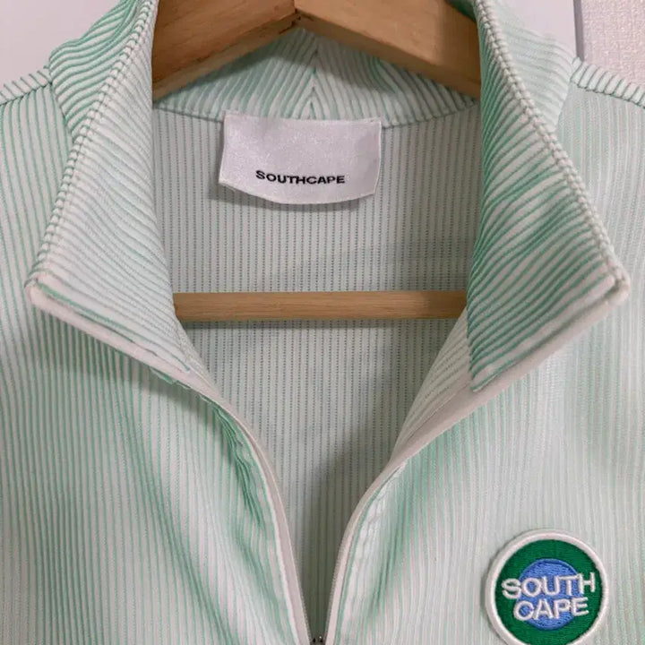 [SOLD OUT] 사우스케이프 민트 스트라이프 조끼티셔츠