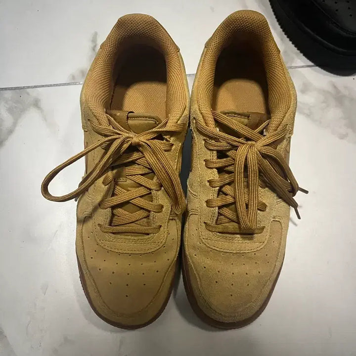[BUNJANG] Nike Air Force 1 LV8 3 Wheat / (GS) 나이키 에어포스 1 LV8 3 위트 250