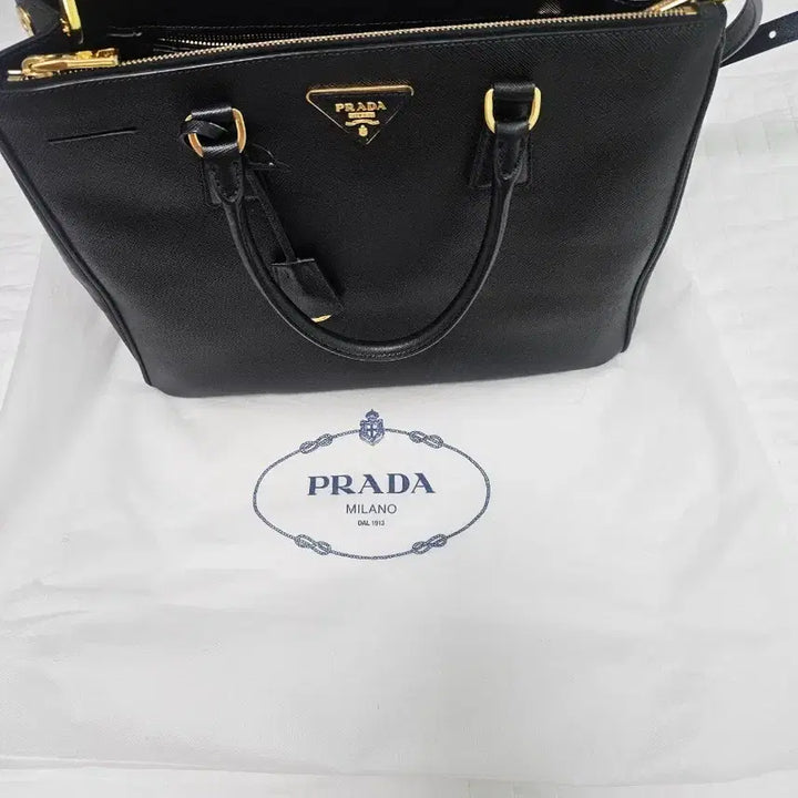[SOLD OUT] [A급] Prada 사피아노 BN2274 블랙 금장 / 정품보증 / 65