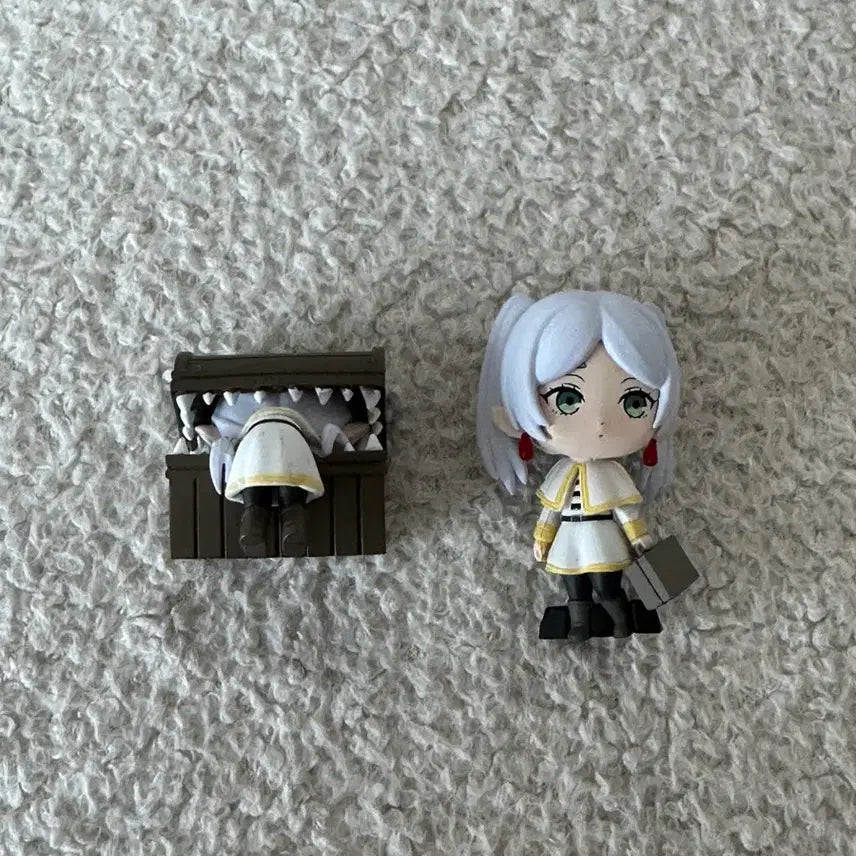 [BUNJANG] Frieren Capsule Figure Set / 프리렌 캡슐 가챠 피규어 2종 일괄
