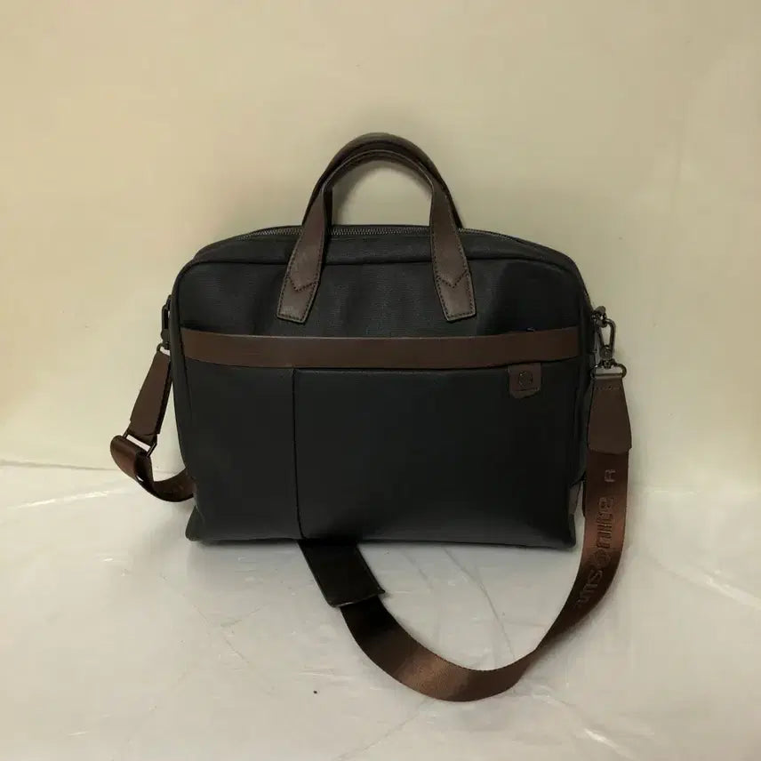 [SOLD OUT] 샘소나이트 크로스백@9928