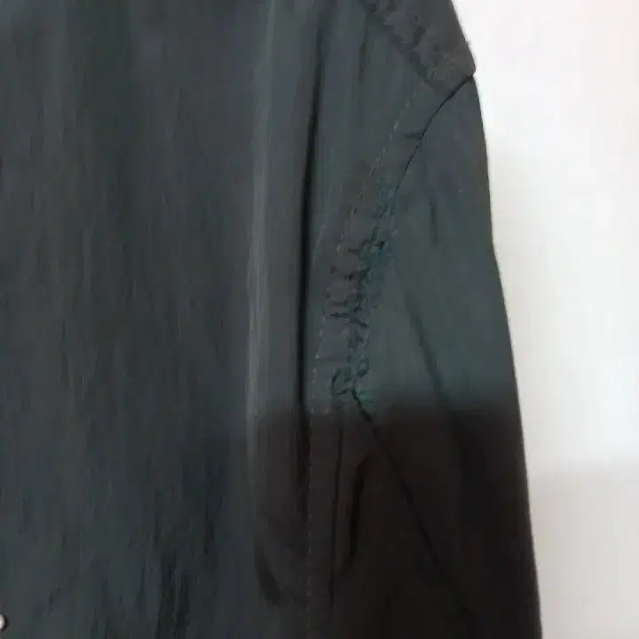 [SOLD OUT] 라코스테 얇은 항공점퍼 L  (재수정) !!