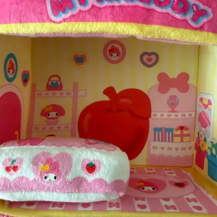 [BUNJANG] Sanrio My Melody Doll House with Sofa and Apple Accessories / 산리오 마이멜로디 인형 하우스