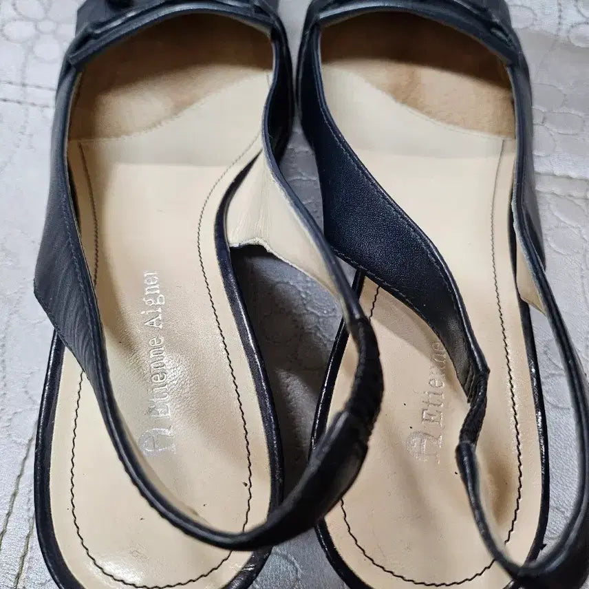 [SOLD OUT] 아이그너 슬링백 샌들 240