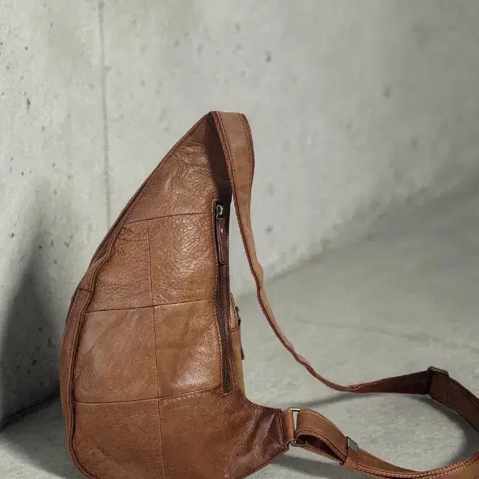 [BUNJANG] Tough Worker Leather Sling Bag / Tough Worker 가죽 슬링백 브라운
