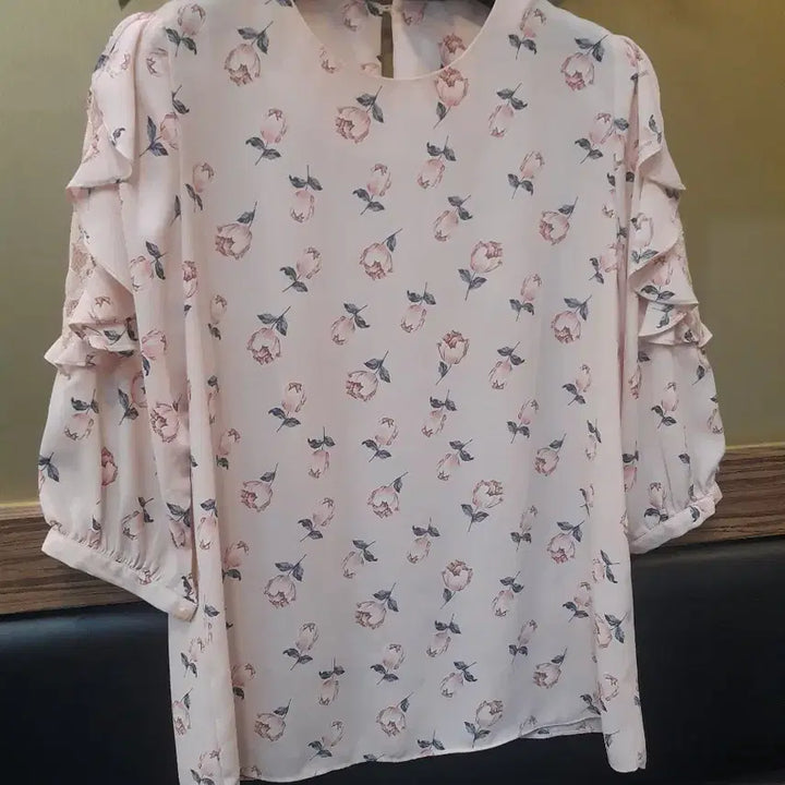 [BUNJANG] Compagna Flower Pattern Pink Frill Blouse / 꼼빠니아플라워 패턴 핑크 프릴 블라우스