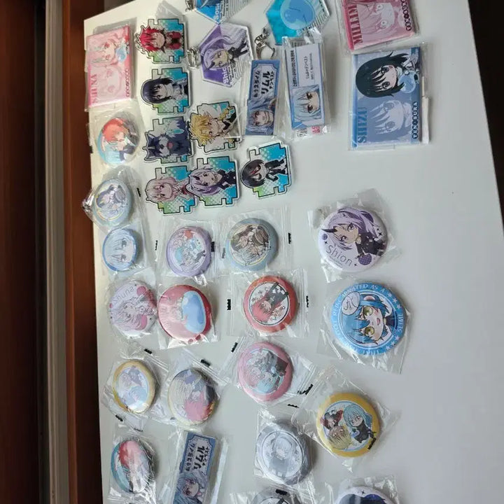 [BUNJANG] That Time I Got Reincarnated as a Slime Keychain &amp; Can Badge Set / 전생슬(전생했더니 슬라임이었던 건에 대하여) 키링 &amp; 캔뱃지