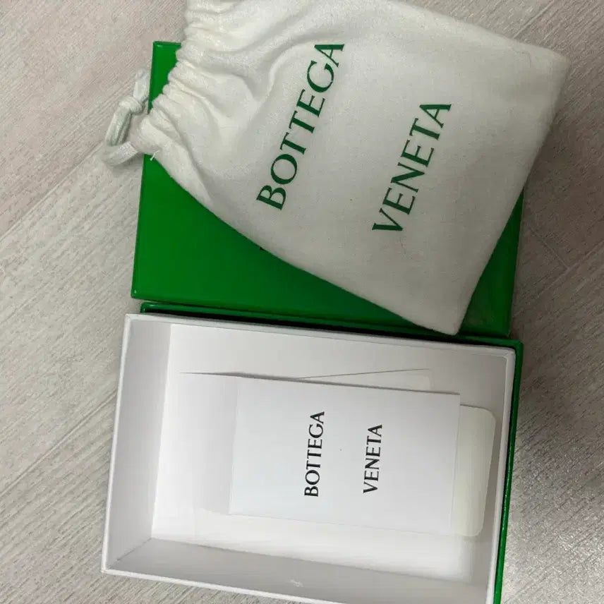 [BUNJANG] Bottega Veneta Flap Card Case Black / 보테가베네타 플랩 카드 케이스 블랙 S급 중고