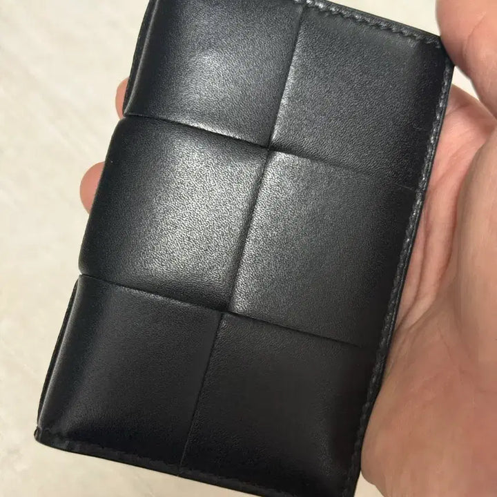 [BUNJANG] Bottega Veneta Flap Card Case Black / 보테가베네타 플랩 카드 케이스 블랙 S급 중고