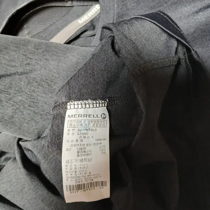 [BUNJANG] Merrell Black Long Sleeve T-shirt / 메렐 블랙 긴팔 티셔츠