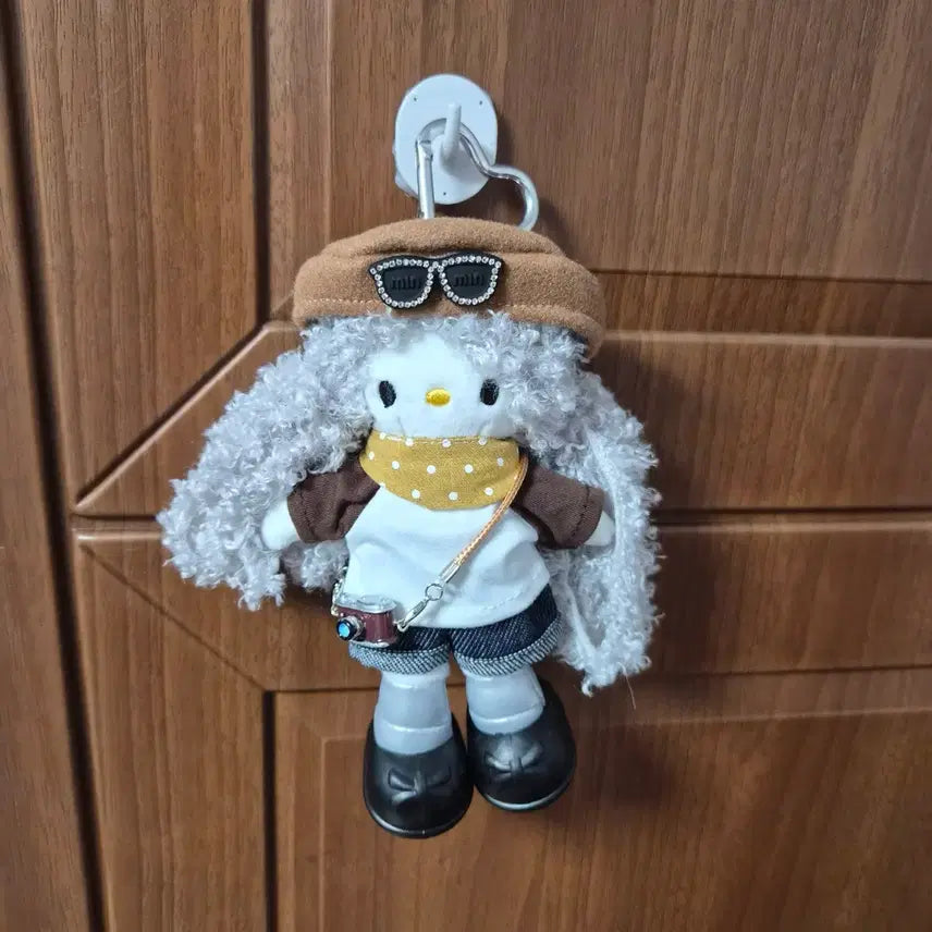 [BUNJANG] Costume Long Leg Kitty Keyring / 코스튬 뽀글이 롱다리키티 키링