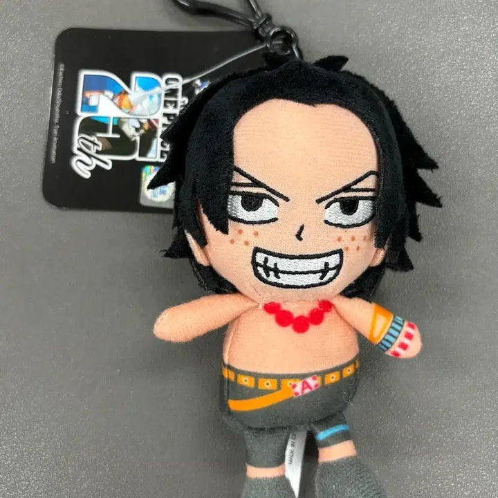 [BUNJANG] One Piece Ace Plush Keychain (12cm) / (미사용) 원피스 25주년 에이스 누이인형 키링 (12cm)