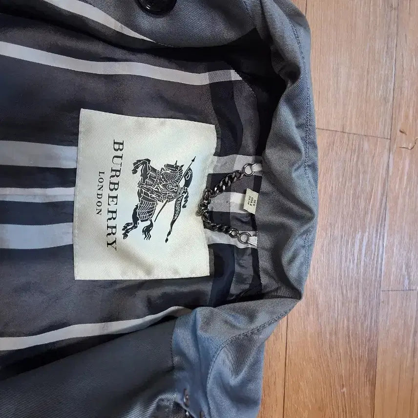 [SOLD OUT] 버버리