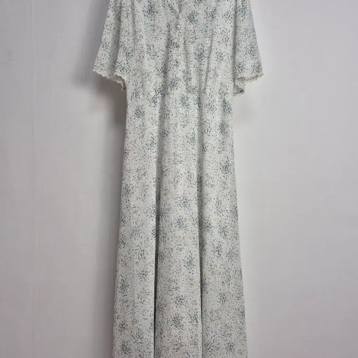 [BUNJANG] Trend Collection Flower Lace Trim Long Dress / 트렌드컬렉션 플라워 롱 원피스 레이스 장식