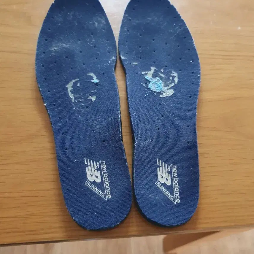 [SOLD OUT] 뉴발란스 530 실버 운동화 265