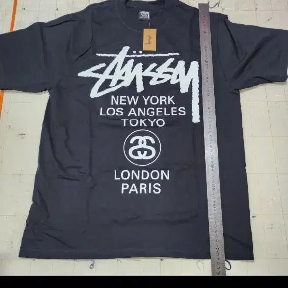 [BUNJANG] Stussy World Tour Dice T-Shirt / 미 스투시 월드투어 주사위 티셔츠