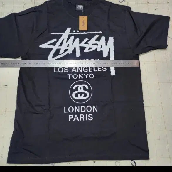 [BUNJANG] Stussy World Tour Dice T-Shirt / 미 스투시 월드투어 주사위 티셔츠