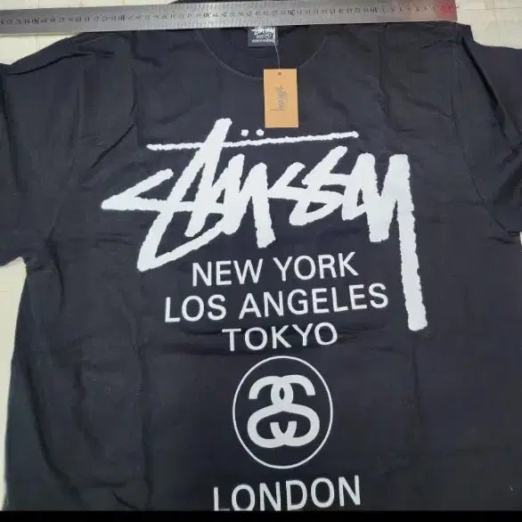 [BUNJANG] Stussy World Tour Dice T-Shirt / 미 스투시 월드투어 주사위 티셔츠