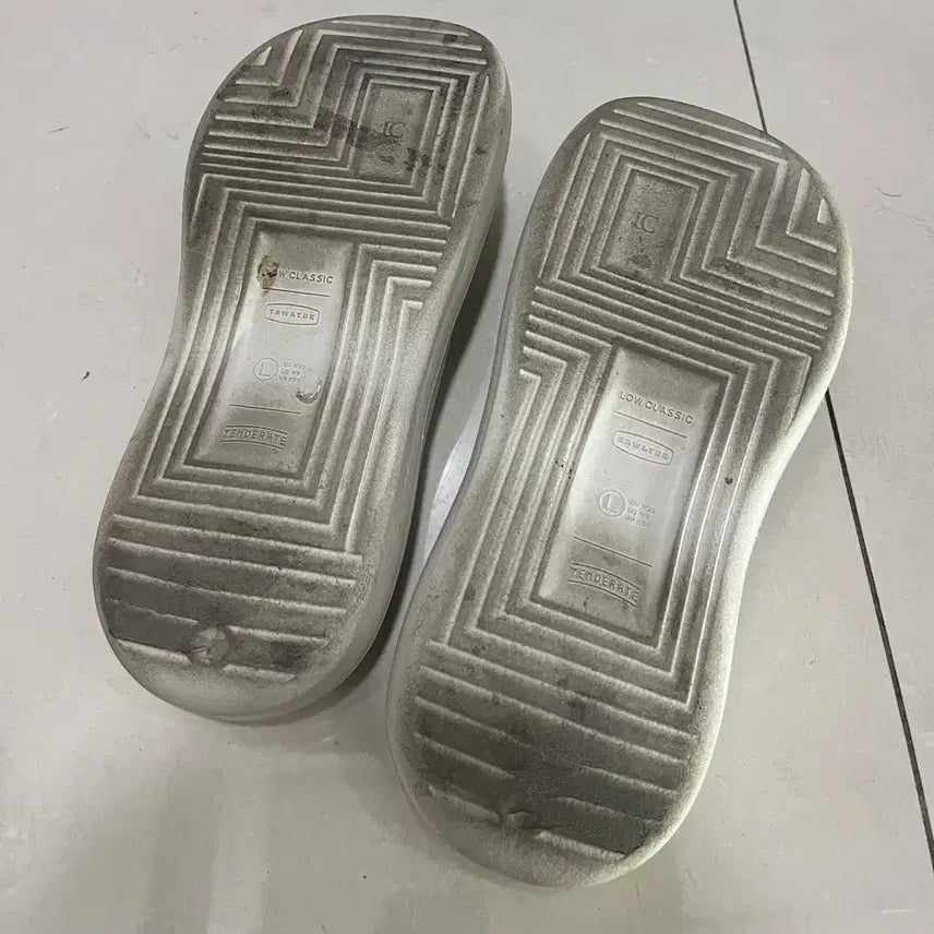 [BUNJANG] To&amp;To x Low Classic Platform Flip Flops Cream L / 토앤토 x 로우 클래식 플랫폼 플립 플랍 크림 L