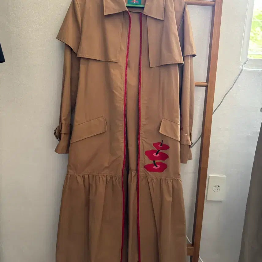 [BUNJANG] SINE Design Flare Zip-up Trench Coat / 시눈 플레어 집업 트렌치 코트