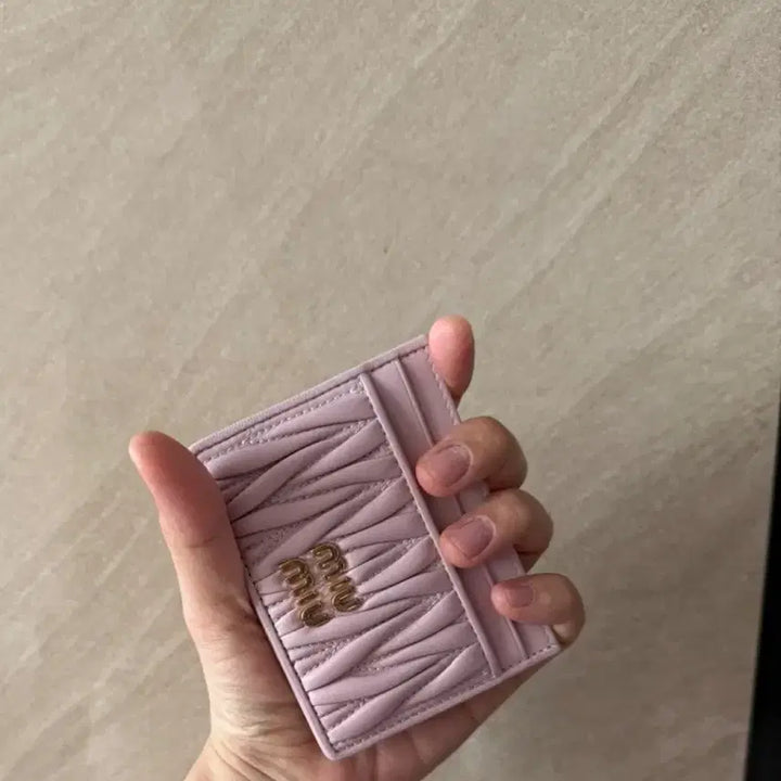 [BUNJANG] Miu Miu Matelassé Card Holder Pink / 미우미우 마테라쎄 카드지갑 핑크