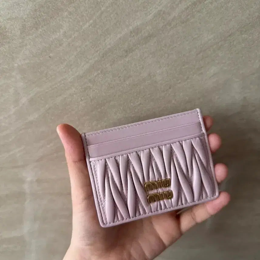 [BUNJANG] Miu Miu Matelassé Card Holder Pink / 미우미우 마테라쎄 카드지갑 핑크